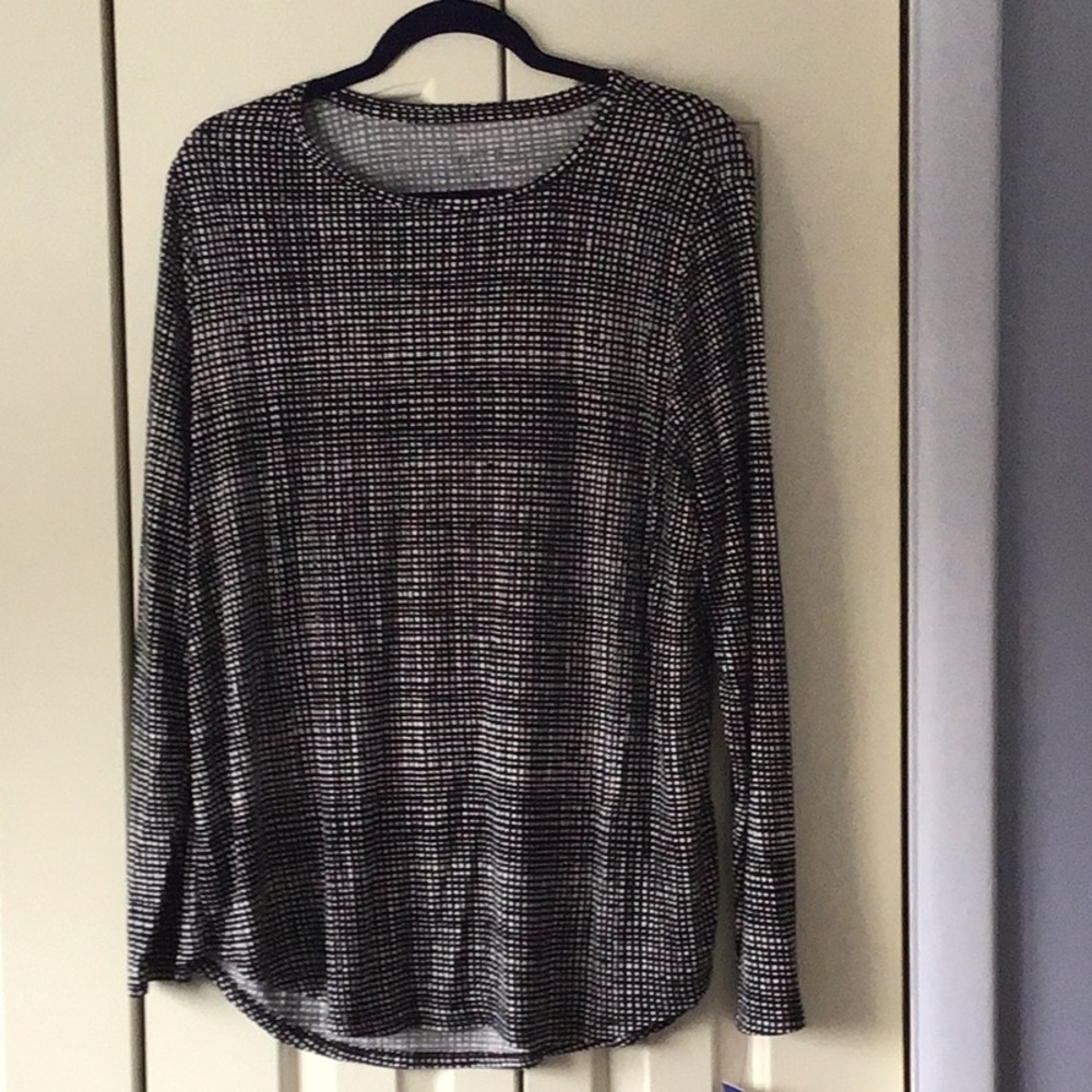NWT Apt.9  Womens XL Long Sleeve Shirt Rayon Striped Black White